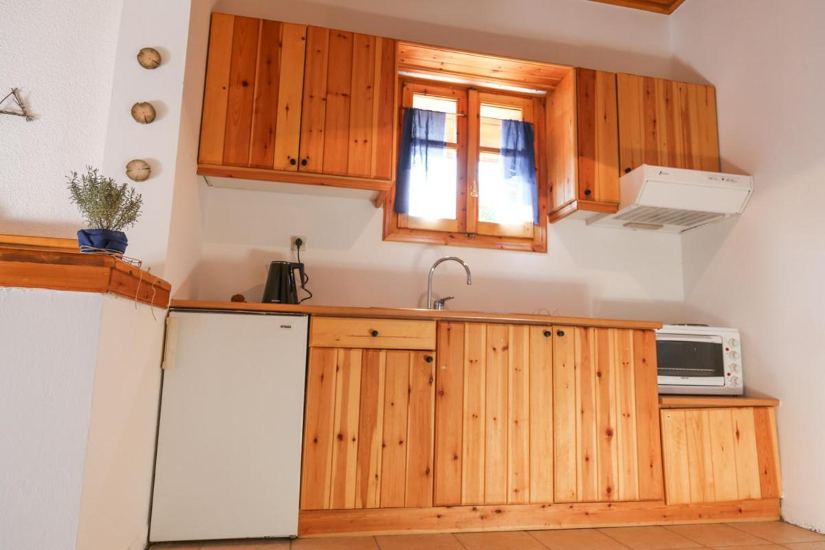 Orias Guesthouse & Farm Kalavryta Buitenkant foto