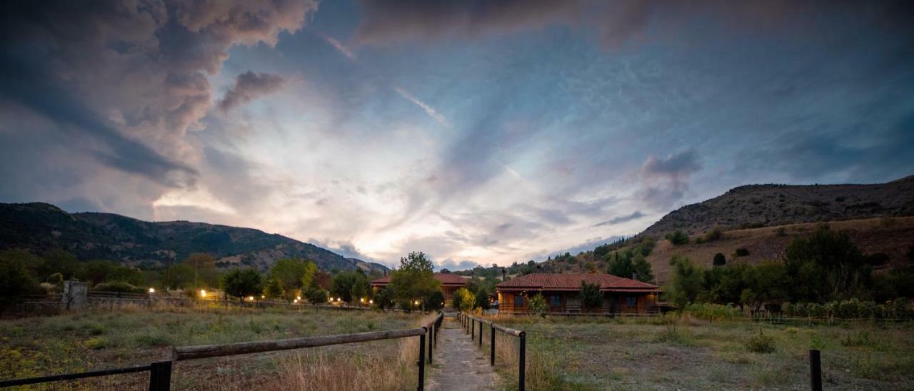 Orias Guesthouse & Farm Kalavryta Buitenkant foto