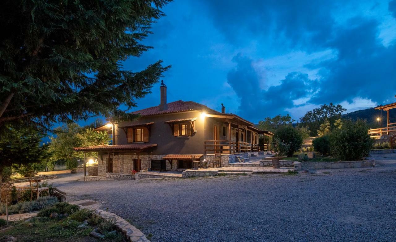 Orias Guesthouse & Farm Kalavryta Buitenkant foto