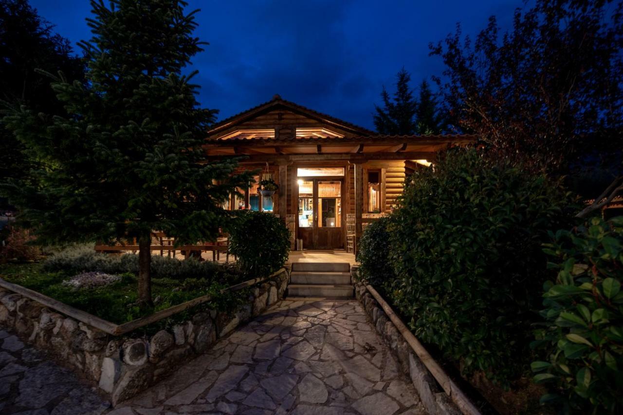Orias Guesthouse & Farm Kalavryta Buitenkant foto