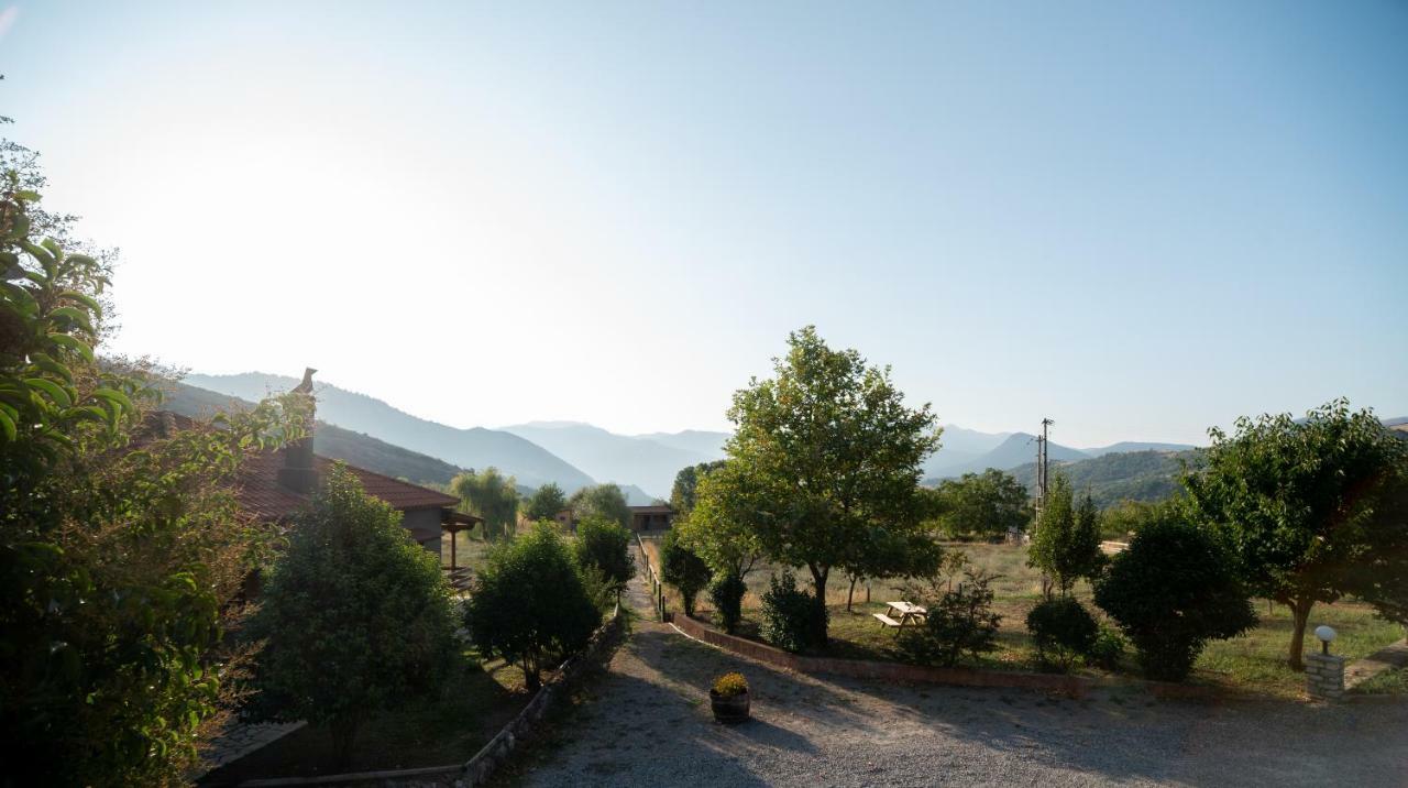 Orias Guesthouse & Farm Kalavryta Buitenkant foto