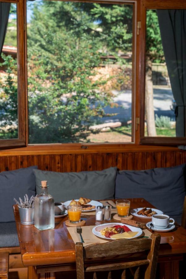 Orias Guesthouse & Farm Kalavryta Buitenkant foto